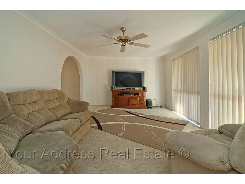 7 Corsloot Street, Regents Park QLD 4118