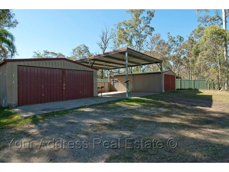 114-116 Merluna Road, Park Ridge South QLD 4125