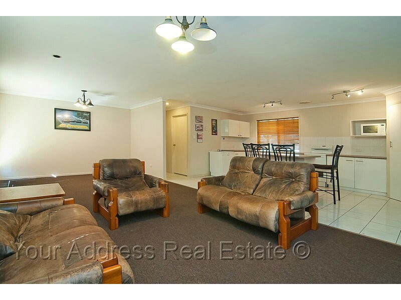 114-116 Merluna Road, Park Ridge South QLD 4125