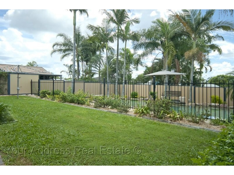 13 Newburn Street, Hillcrest QLD 4118