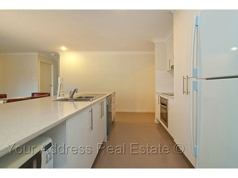 18 Chaka Street, Hillcrest QLD 4118