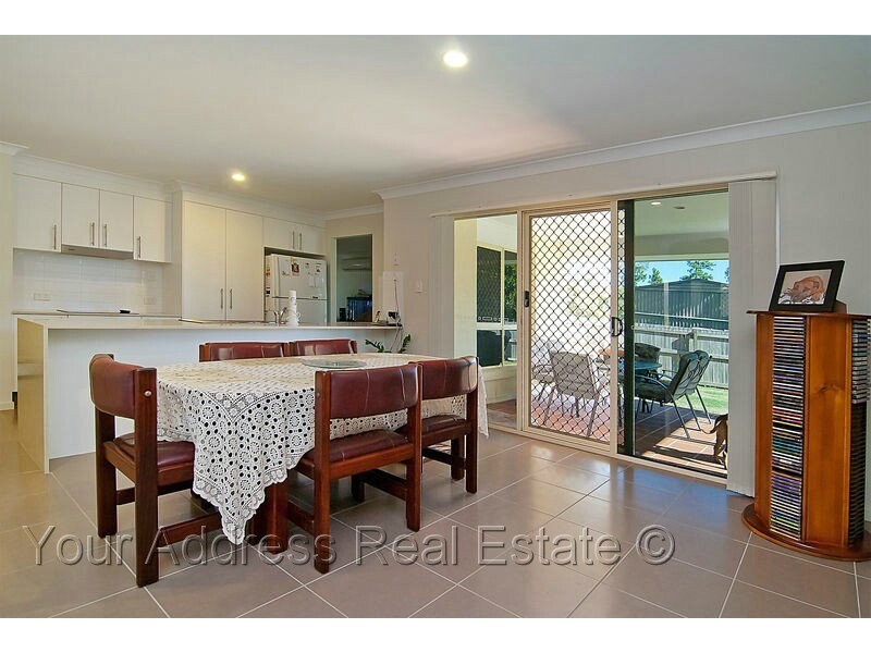 18 Chaka Street, Hillcrest QLD 4118