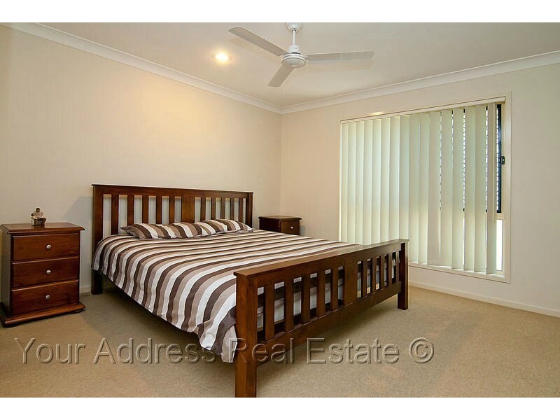 18 Chaka Street, Hillcrest QLD 4118