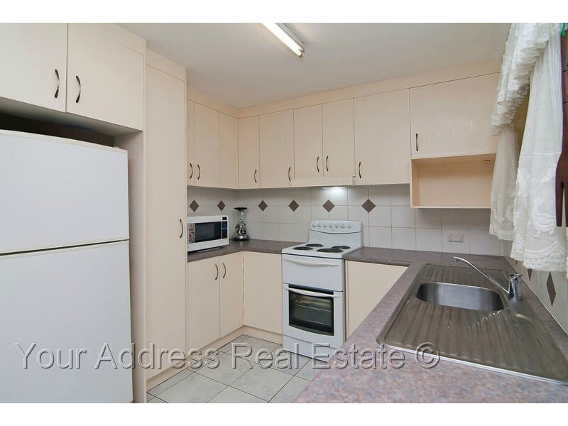 9 Brett Avenue, Browns Plains QLD 4118