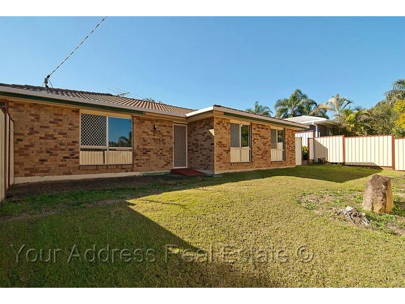 17 Westwood Drive, Hillcrest QLD 4118