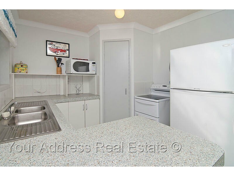 17 Westwood Drive, Hillcrest QLD 4118