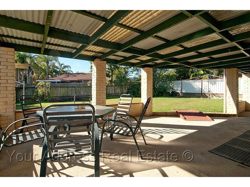17 Westwood Drive, Hillcrest QLD 4118