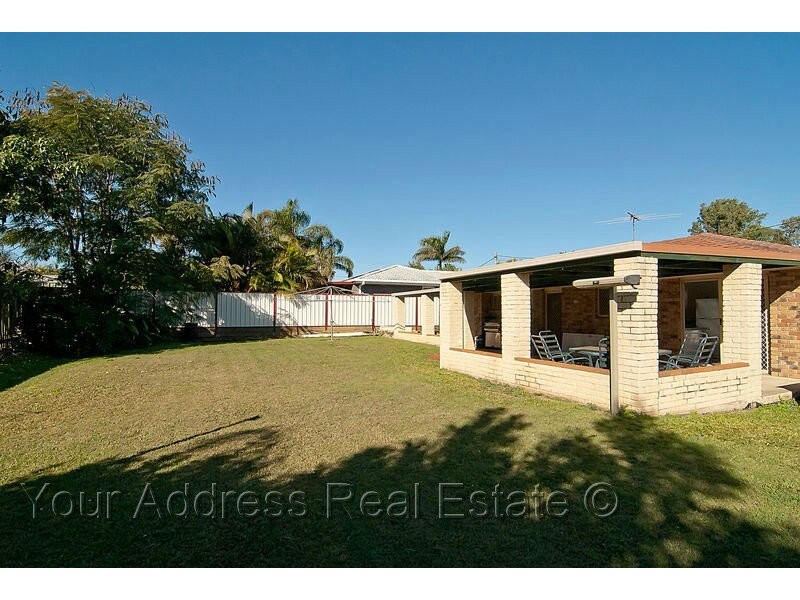 17 Westwood Drive, Hillcrest QLD 4118