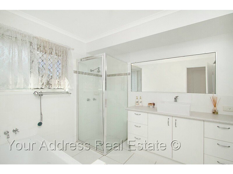 17 Samantha St, Boronia Heights QLD 4124