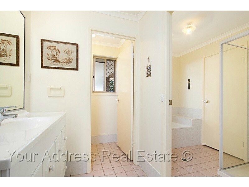 34 Haldham Crescent, Regents Park QLD 4118