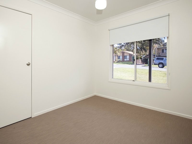 21 Pine Street, Hillcrest QLD 4118