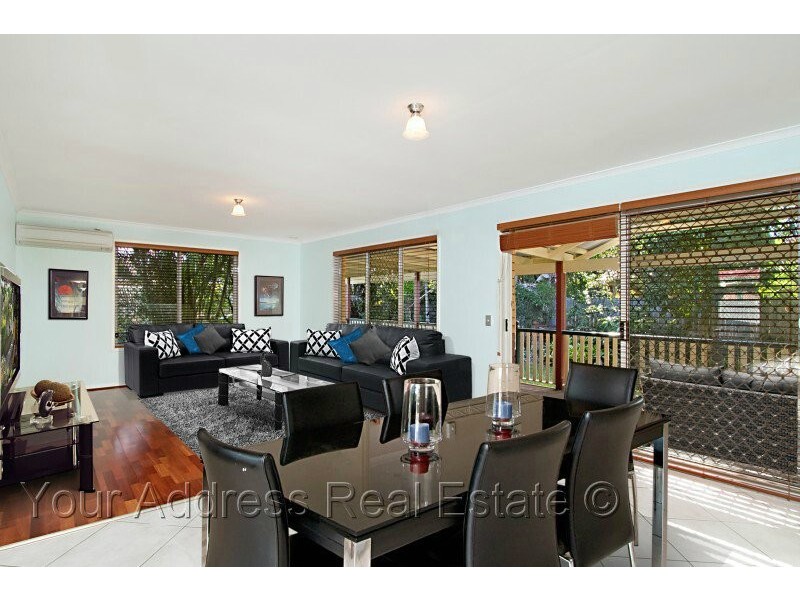 65 Regency Drive, Regents Park QLD 4118