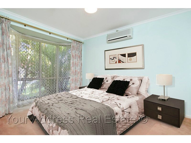 65 Regency Drive, Regents Park QLD 4118