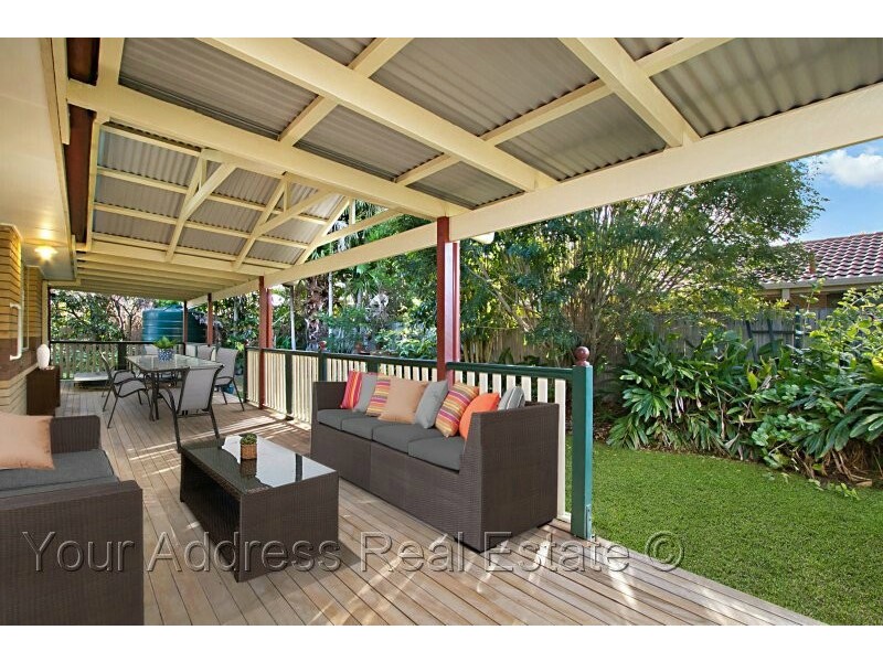 65 Regency Drive, Regents Park QLD 4118