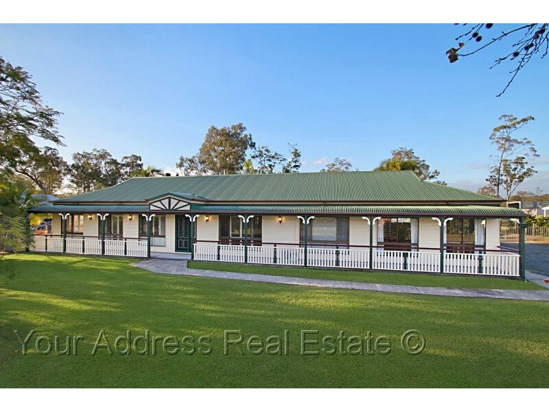 133-135 Merluna Road, Park Ridge South QLD 4125