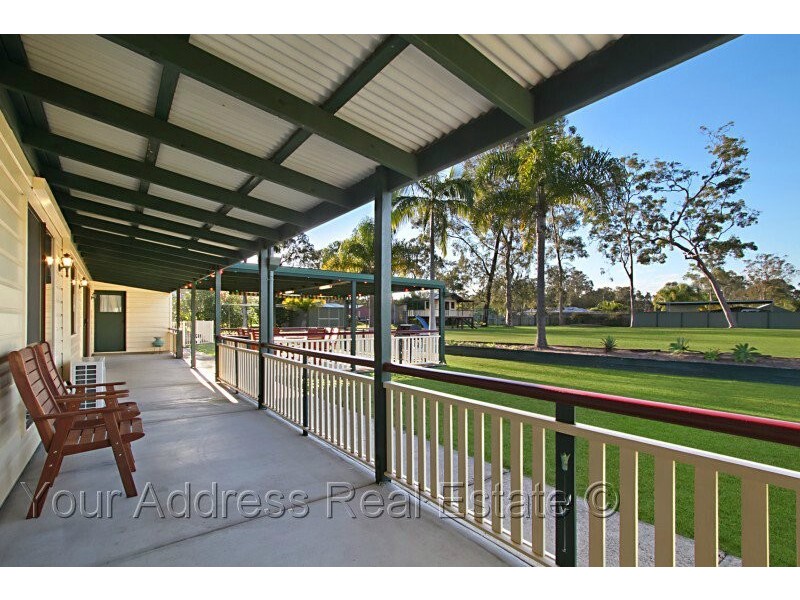 133-135 Merluna Road, Park Ridge South QLD 4125