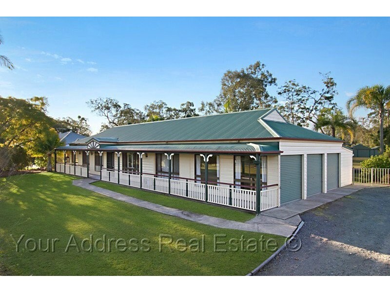 133-135 Merluna Road, Park Ridge South QLD 4125