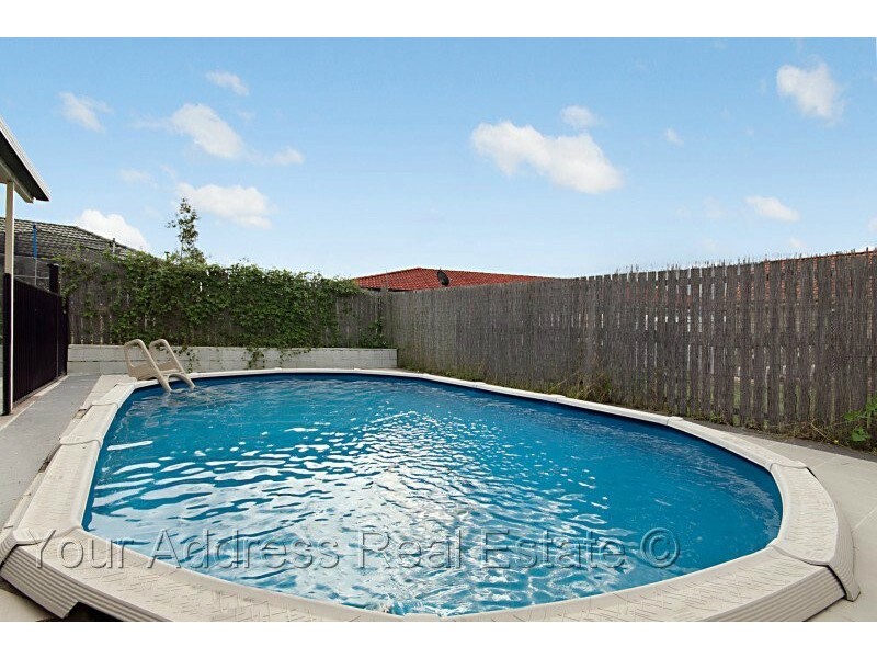 22 Paddies Crescent, Crestmead QLD 4132
