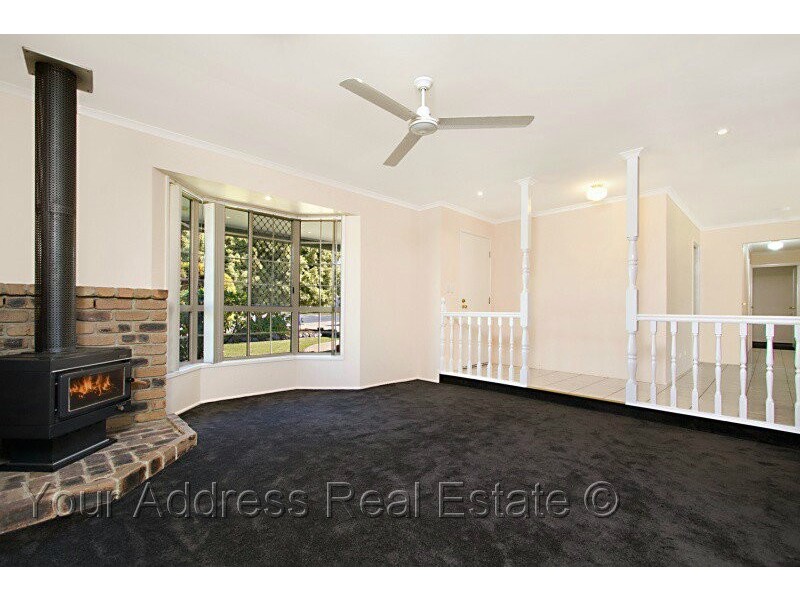 163 Emerald Drive, Regents Park QLD 4118