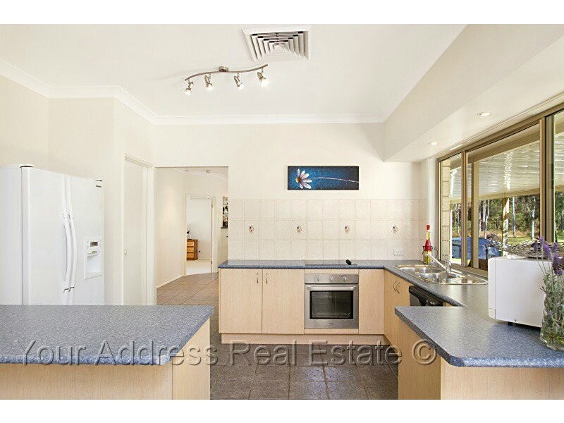 2 Silvereye Crescent, Greenbank QLD 4124