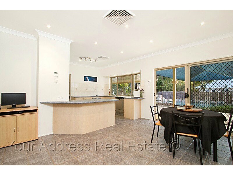 2 Silvereye Crescent, Greenbank QLD 4124