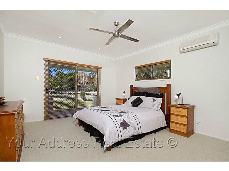 2 Silvereye Crescent, Greenbank QLD 4124