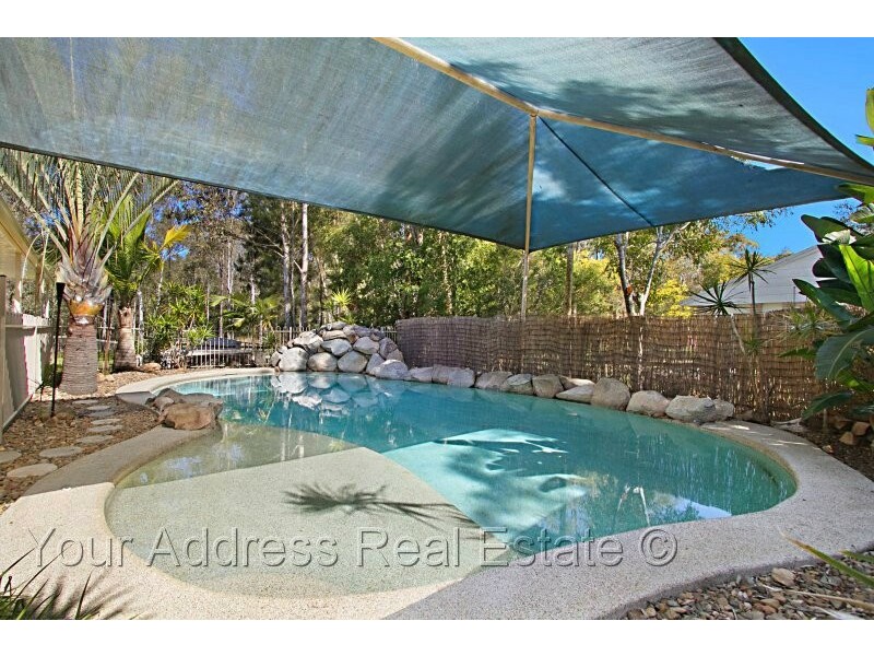 2 Silvereye Crescent, Greenbank QLD 4124