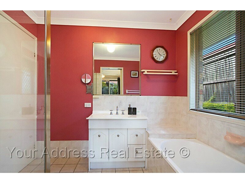 114 Lamberth Road, Regents Park QLD 4118