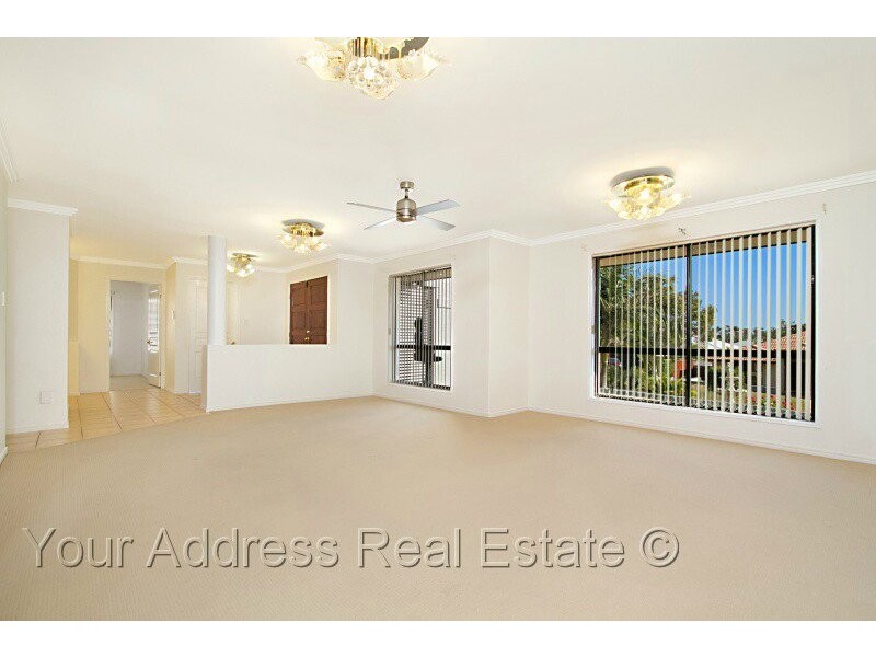 24 Glenelg Place, Parkinson QLD 4115