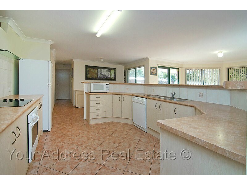 9 Platypus Drive, Greenbank QLD 4124