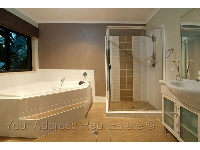 7 Cockatiel Court, Greenbank QLD 4124