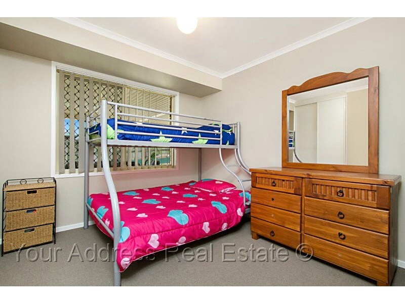 17 Noosa Court, Hillcrest QLD 4118