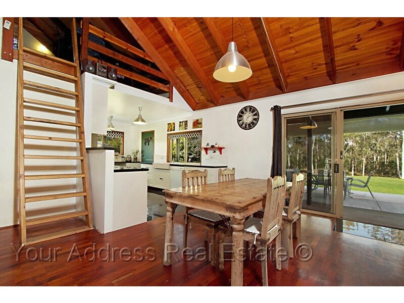100 Merluna Road, Park Ridge South QLD 4125