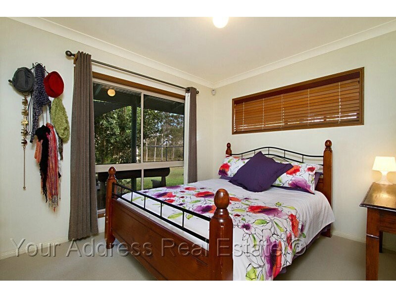 100 Merluna Road, Park Ridge South QLD 4125