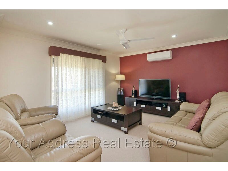 12 Gleditsia Close, Regents Park QLD 4118