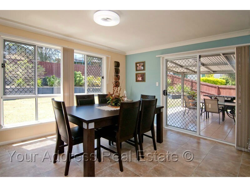 12 Gleditsia Close, Regents Park QLD 4118