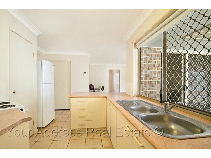 30 Benjamina Circuit, Regents Park QLD 4118