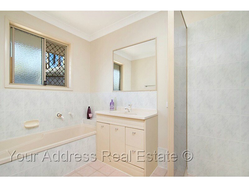30 Benjamina Circuit, Regents Park QLD 4118