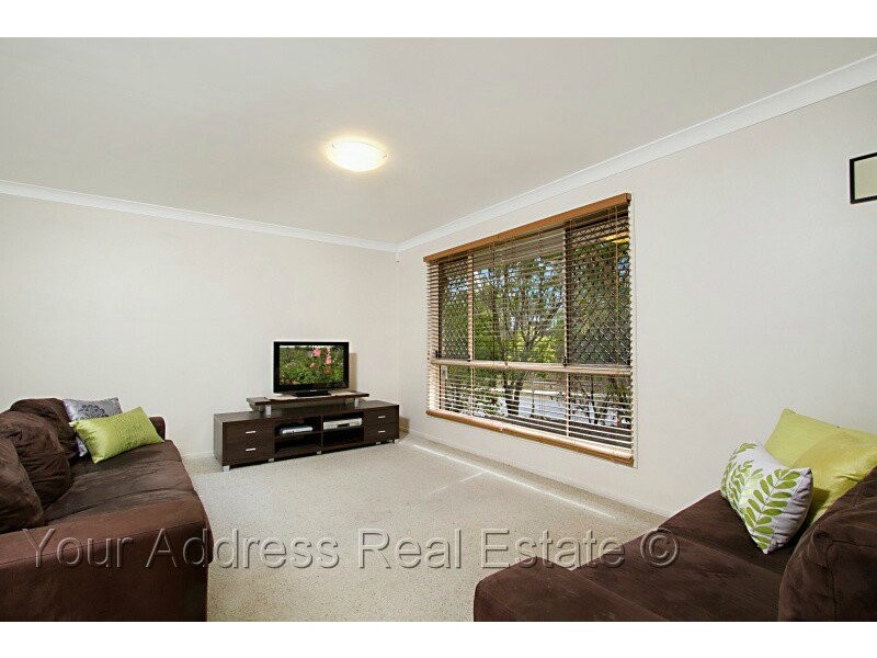 30 Benjamina Circuit, Regents Park QLD 4118