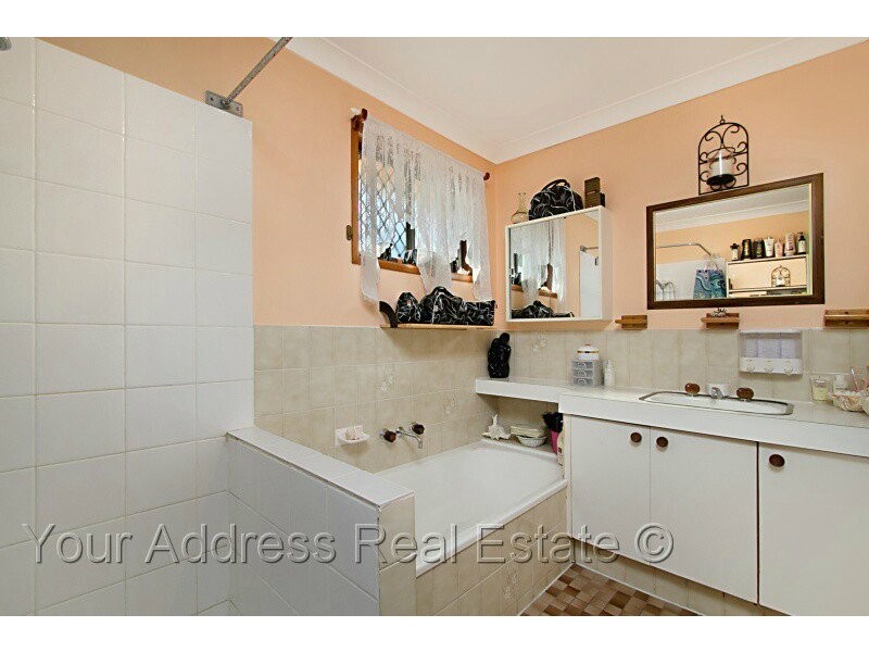 80 Estramina Road, Regents Park QLD 4118