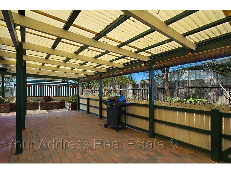 80 Estramina Road, Regents Park QLD 4118