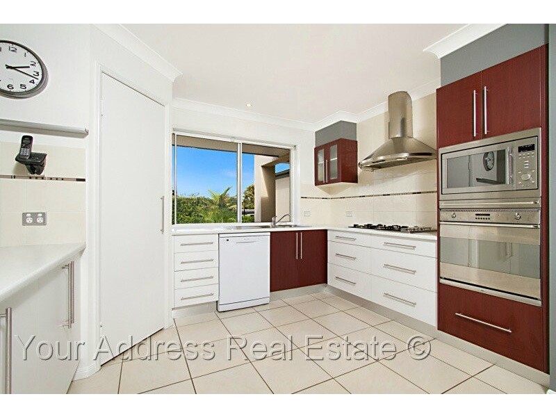 23 Glenelg Place, Parkinson QLD 4115