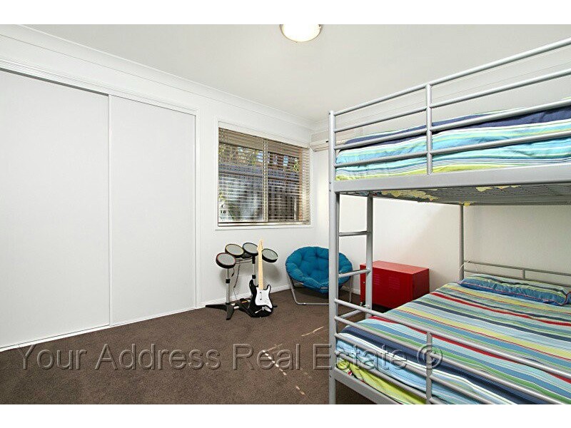 23 Glenelg Place, Parkinson QLD 4115