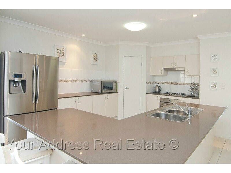 18 Prestige Drive, Marsden QLD 4132