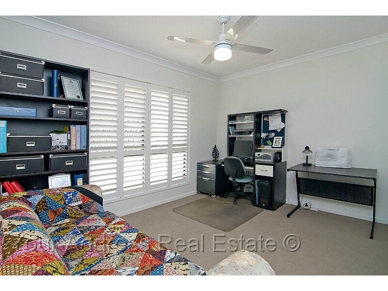 18 Prestige Drive, Marsden QLD 4132