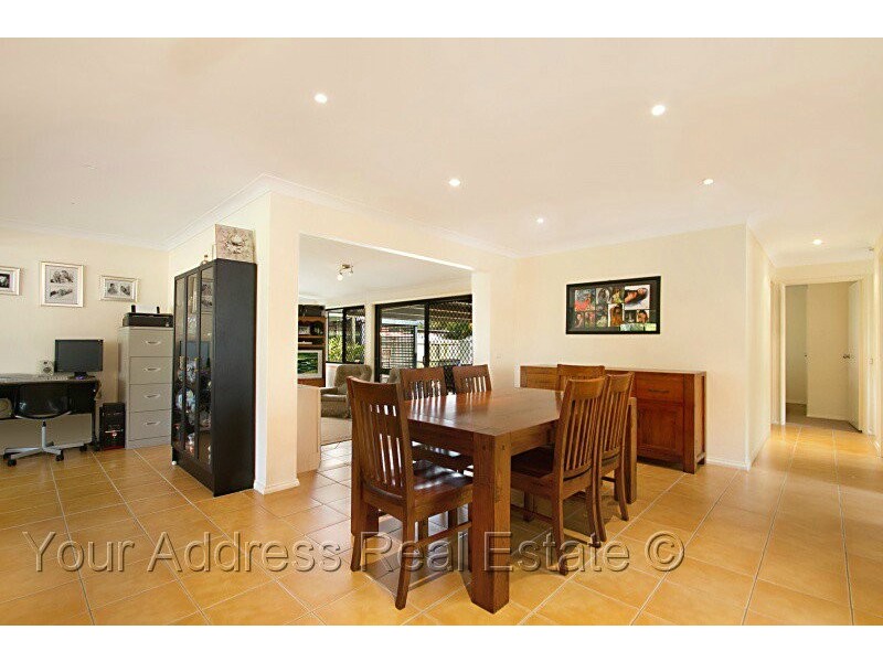 46 Sweetgum Street, Hillcrest QLD 4118