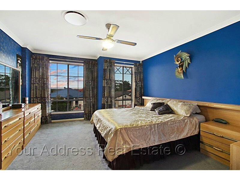 9 Maryland Drive, Regents Park QLD 4118