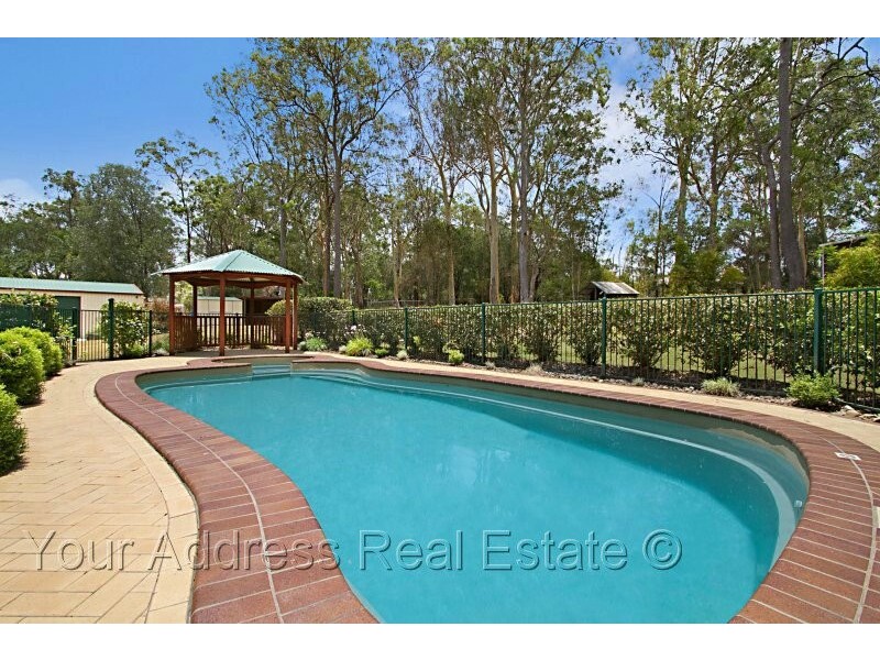 111 Thylungra Road, Park Ridge South QLD 4125