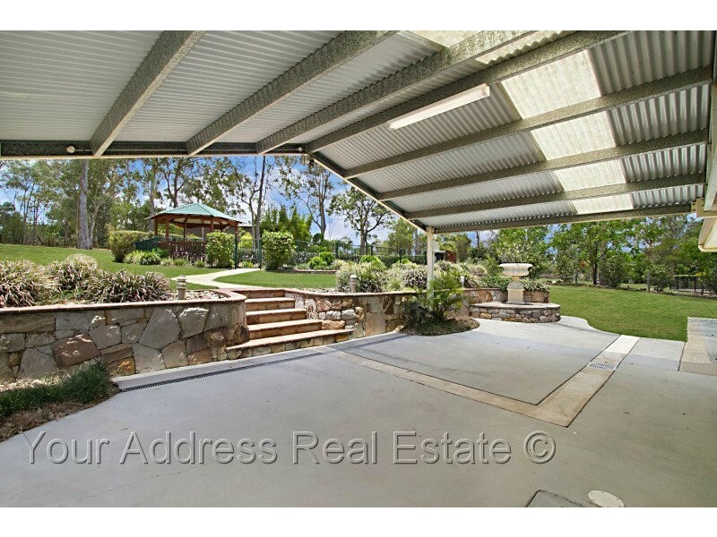 111 Thylungra Road, Park Ridge South QLD 4125