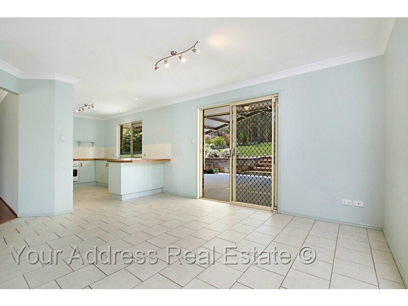 111 Thylungra Road, Park Ridge South QLD 4125